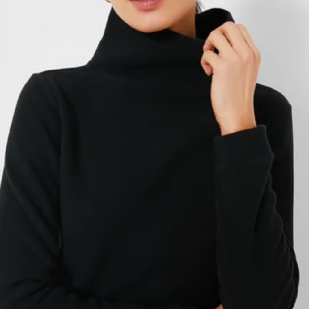 Tuckernuck Dudley Stephens Classic Black Fleece Turtleneck